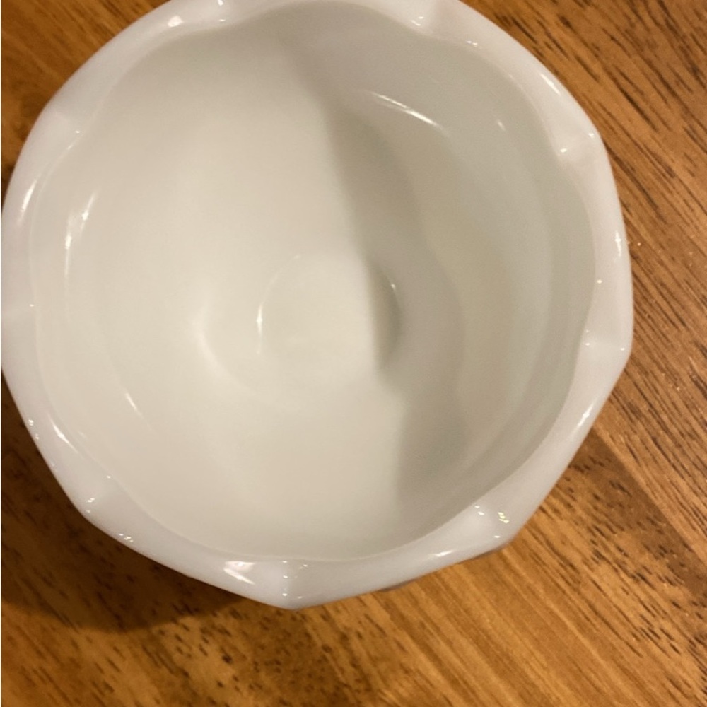 Vintage Westmoreland Milk Glass Bowl - Picture 2 of 6